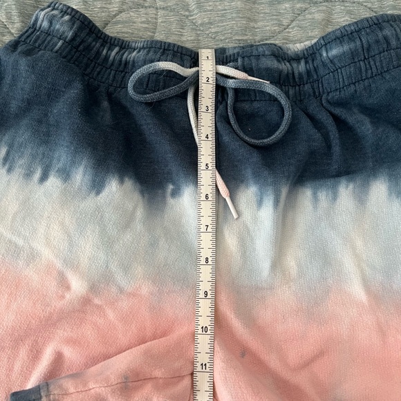 Eighty eight brand tie dye shorts  “Trippy vibes” Medium - Picture 4 of 9